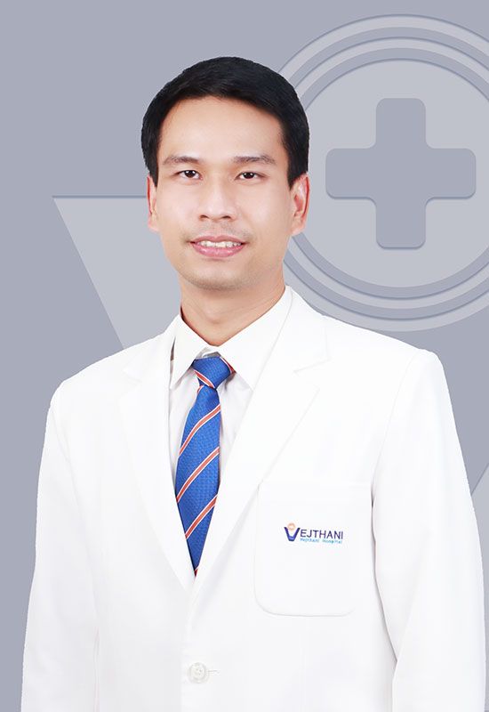 นพ. พันธบัตร วรินทักษะ